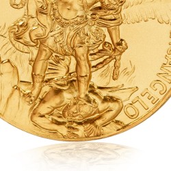 medalion złoty wygląda jak płaskorzeźba -Święty Michał Archanioł.  Złoty medalik .  Gold Urbanowicz z Wrocławia