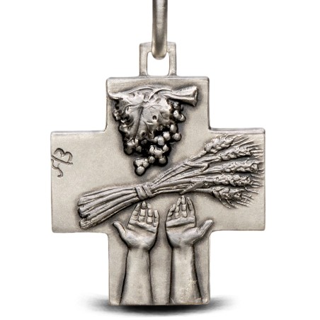 Srebrny krzyż Eucharystyczny, Krzyżyk ze srebra