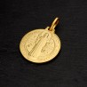 Święty Benedykt.  Złoty medalik 21 mm. 6,3g