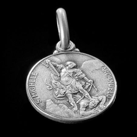 Michał Archanioł. 2.0 g  14 mm  Medalik ze srebra oksydowanego. Gold Urbanowicz. 